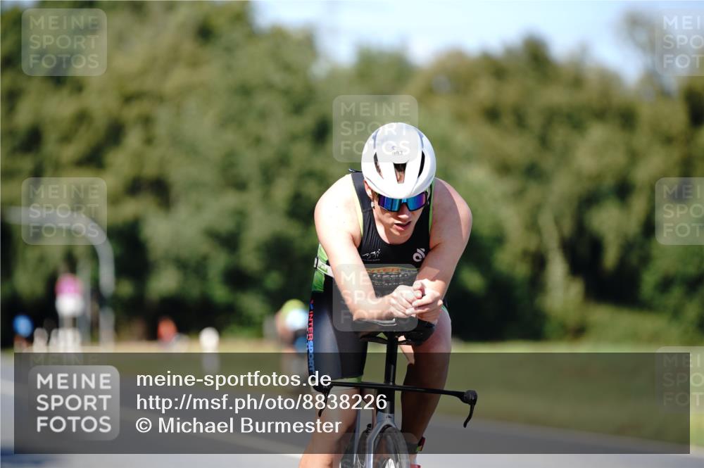 07.09.2025 - 19. Norderstedt Triathlon Michael Burmester http://msf.ph/oto/8838226 07.09.2025 14:27:23 Radfahren 993, 1026, 1469 meine-sportfotos.de