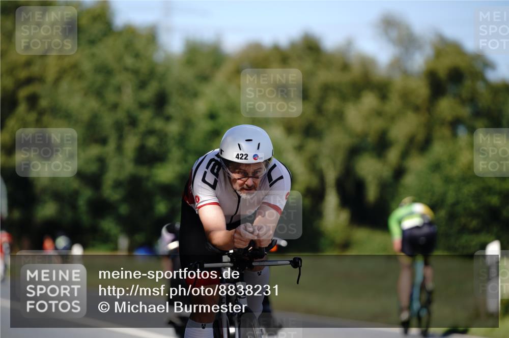 07.09.2025 - 19. Norderstedt Triathlon Michael Burmester http://msf.ph/oto/8838231 07.09.2025 14:27:29 Radfahren 422 meine-sportfotos.de