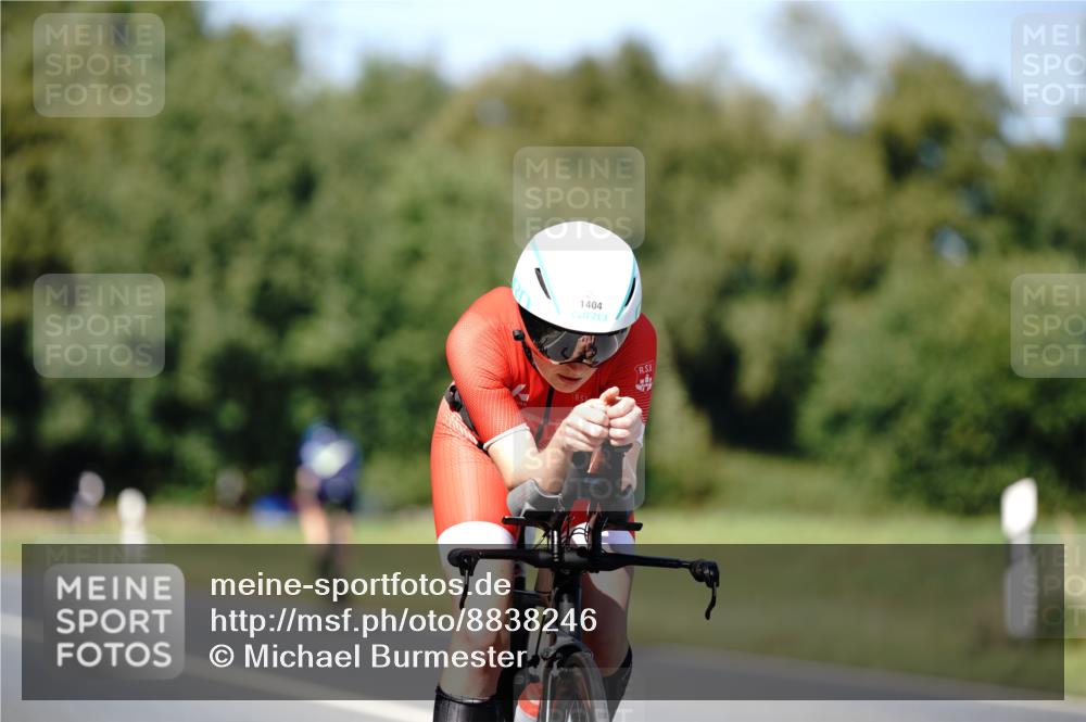 07.09.2025 - 19. Norderstedt Triathlon Michael Burmester http://msf.ph/oto/8838246 07.09.2025 14:27:42 Radfahren 1404 meine-sportfotos.de