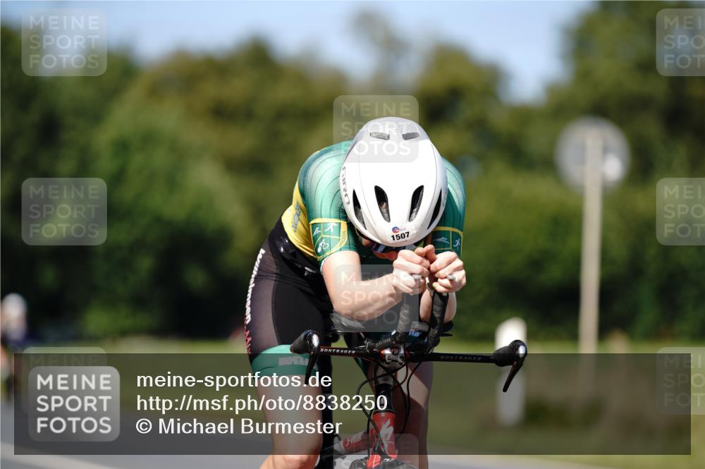 07.09.2025 - 19. Norderstedt Triathlon Michael Burmester http://msf.ph/oto/8838250 07.09.2025 14:27:46 Radfahren 1507 meine-sportfotos.de
