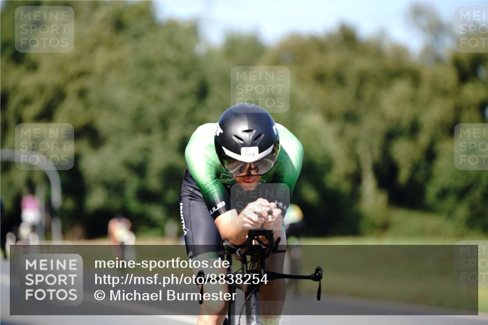 07.09.2025 - 19. Norderstedt Triathlon Michael Burmester http://msf.ph/oto/8838254 07.09.2025 14:27:53 Radfahren 398, 1014 meine-sportfotos.de