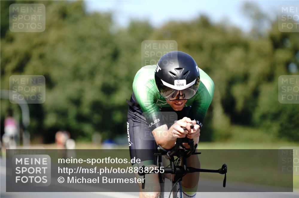 07.09.2025 - 19. Norderstedt Triathlon Michael Burmester http://msf.ph/oto/8838255 07.09.2025 14:27:53 Radfahren 398, 1014 meine-sportfotos.de