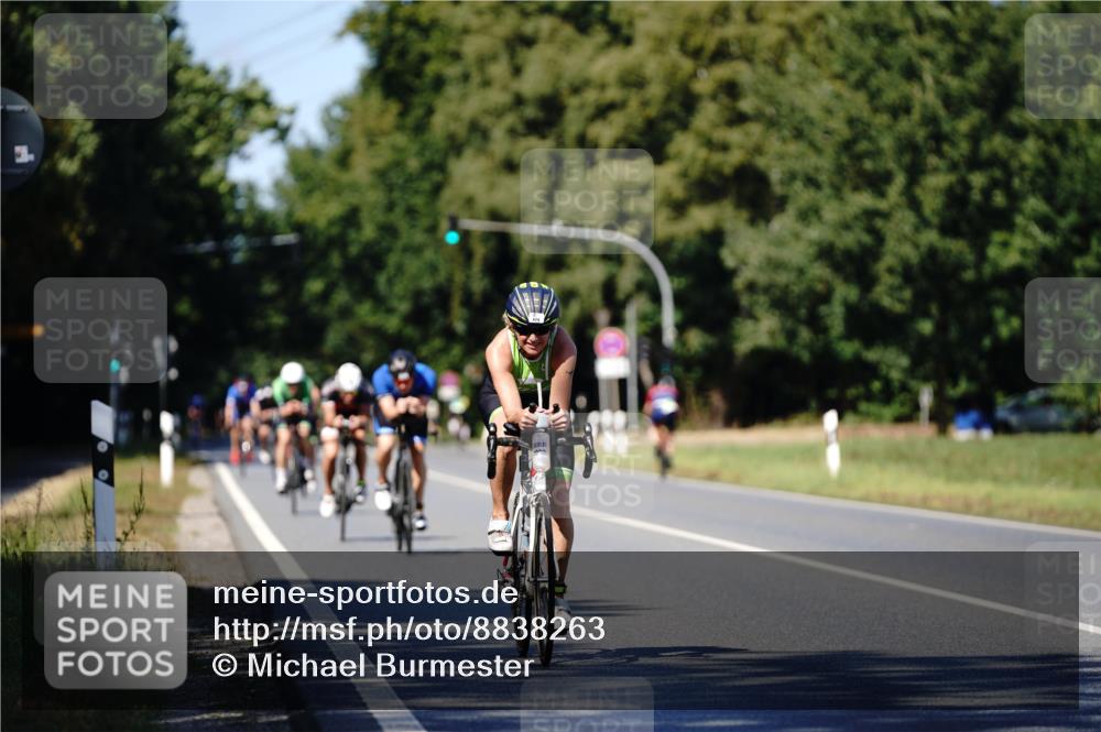 07.09.2025 - 19. Norderstedt Triathlon Michael Burmester http://msf.ph/oto/8838263 07.09.2025 14:28:03 Radfahren 462, 474, 1008 meine-sportfotos.de