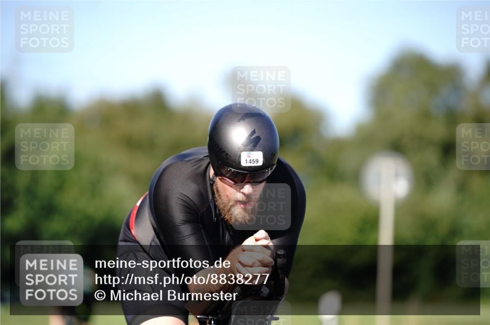 07.09.2025 - 19. Norderstedt Triathlon Michael Burmester http://msf.ph/oto/8838277 07.09.2025 14:28:16 Radfahren 1459 meine-sportfotos.de