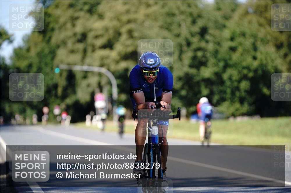 07.09.2025 - 19. Norderstedt Triathlon Michael Burmester http://msf.ph/oto/8838279 07.09.2025 14:28:20 Radfahren 1009 meine-sportfotos.de