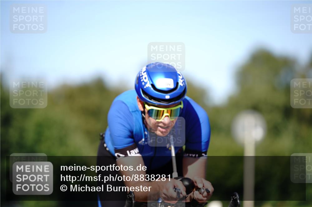 07.09.2025 - 19. Norderstedt Triathlon Michael Burmester http://msf.ph/oto/8838281 07.09.2025 14:28:20 Radfahren 1009 meine-sportfotos.de