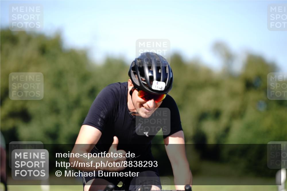 07.09.2025 - 19. Norderstedt Triathlon Michael Burmester http://msf.ph/oto/8838293 07.09.2025 14:28:41 Radfahren 420, 449, 963, 1462 meine-sportfotos.de