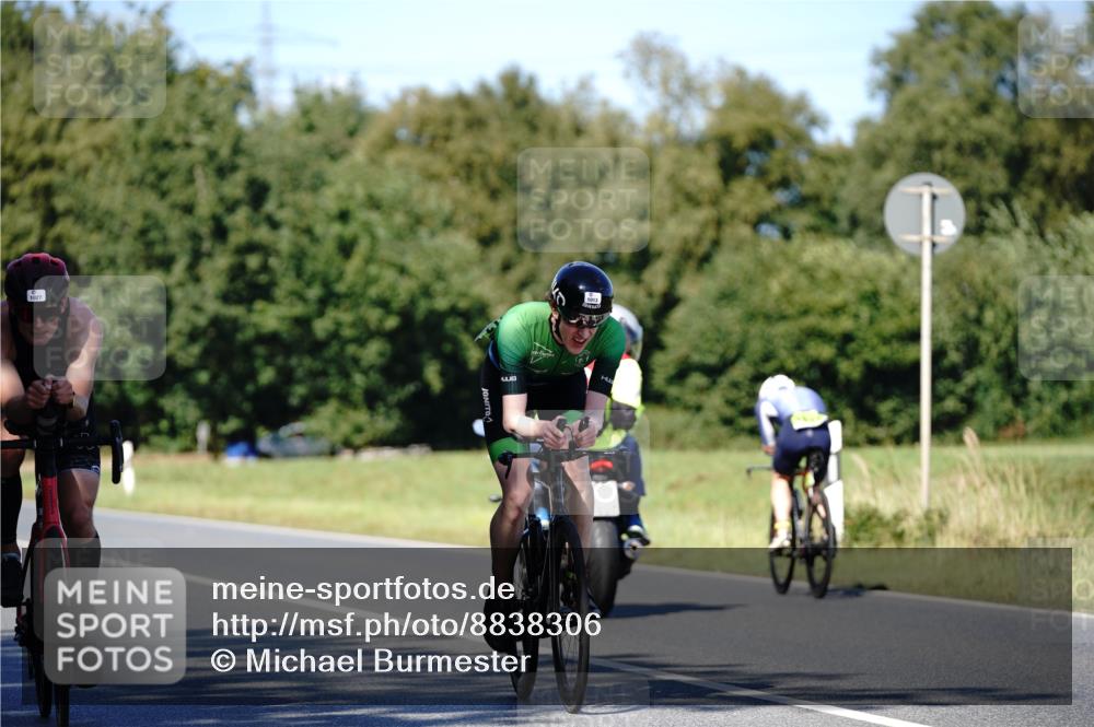 07.09.2025 - 19. Norderstedt Triathlon Michael Burmester http://msf.ph/oto/8838306 07.09.2025 14:28:55 Radfahren 478, 964, 1013, 1027 meine-sportfotos.de