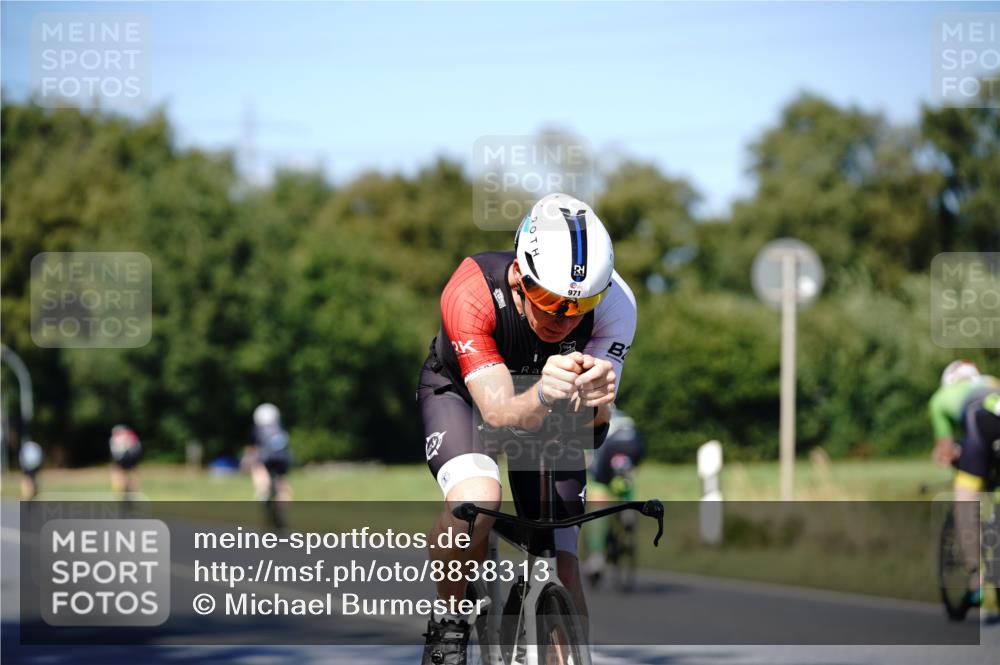 07.09.2025 - 19. Norderstedt Triathlon Michael Burmester http://msf.ph/oto/8838313 07.09.2025 14:29:00 Radfahren 478, 971 meine-sportfotos.de