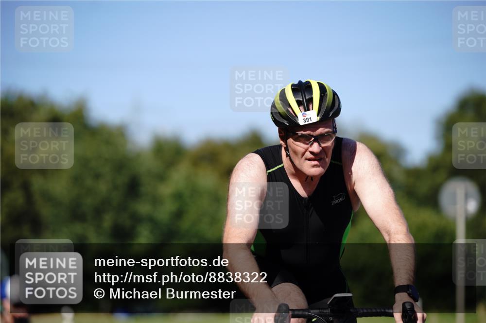 07.09.2025 - 19. Norderstedt Triathlon Michael Burmester http://msf.ph/oto/8838322 07.09.2025 14:29:08 Radfahren 364, 373, 391, 463, 1467 meine-sportfotos.de