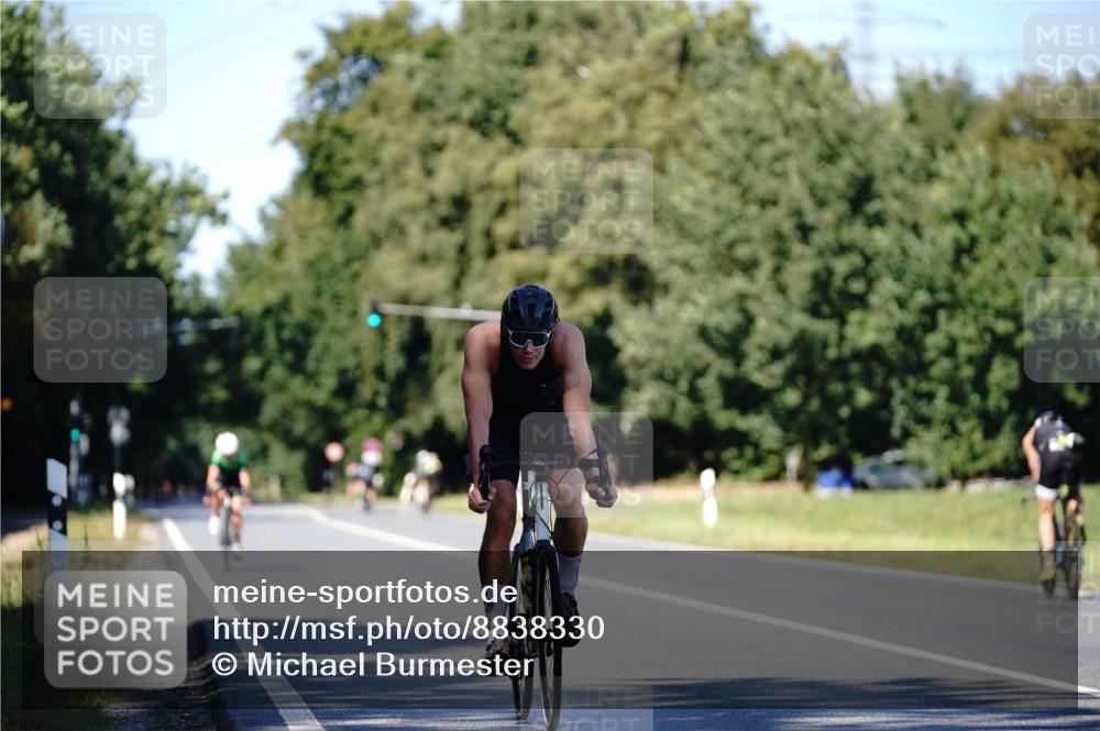 07.09.2025 - 19. Norderstedt Triathlon Michael Burmester http://msf.ph/oto/8838330 07.09.2025 14:29:13 Radfahren 1408 meine-sportfotos.de