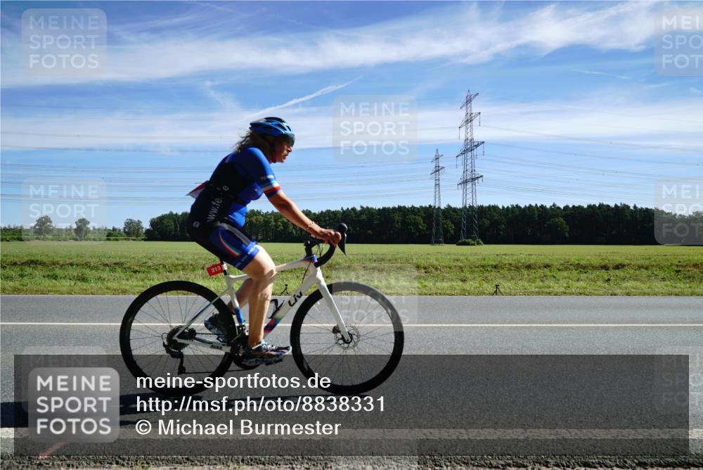 07.09.2025 - 19. Norderstedt Triathlon Michael Burmester http://msf.ph/oto/8838331 07.09.2025 12:05:55 Radfahren 213, 717, 1392 meine-sportfotos.de