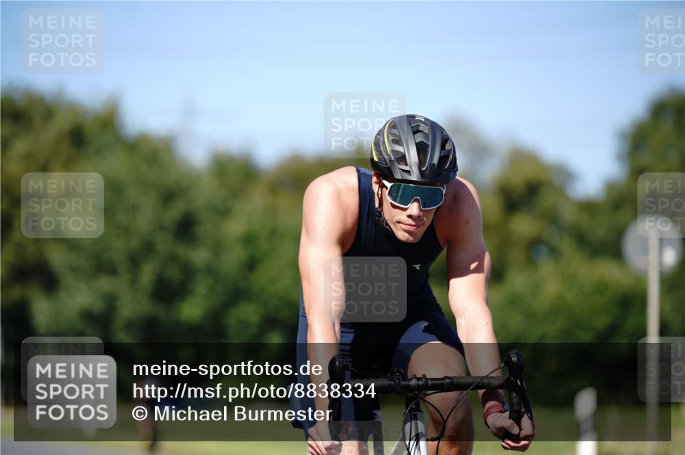 07.09.2025 - 19. Norderstedt Triathlon Michael Burmester http://msf.ph/oto/8838334 07.09.2025 14:29:14 Radfahren 1408 meine-sportfotos.de