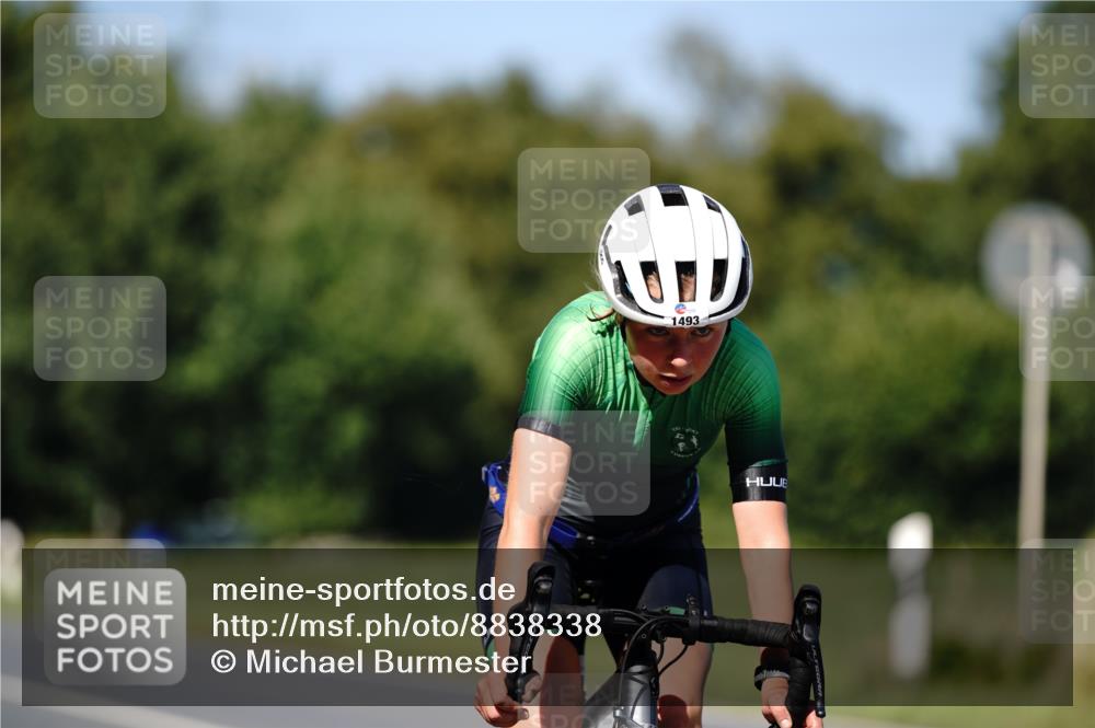 07.09.2025 - 19. Norderstedt Triathlon Michael Burmester http://msf.ph/oto/8838338 07.09.2025 14:29:19 Radfahren 1493 meine-sportfotos.de