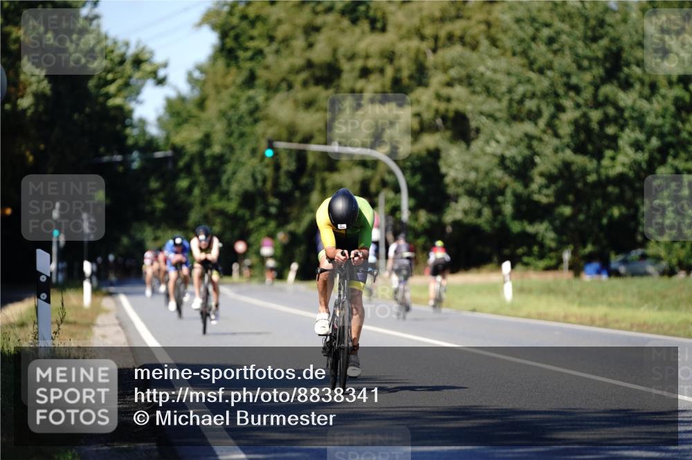 07.09.2025 - 19. Norderstedt Triathlon Michael Burmester http://msf.ph/oto/8838341 07.09.2025 14:29:30 Radfahren 1031 meine-sportfotos.de