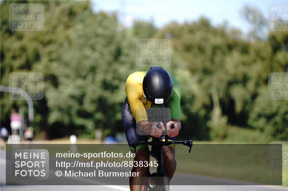 07.09.2025 - 19. Norderstedt Triathlon Michael Burmester http://msf.ph/oto/8838345 07.09.2025 14:29:31 Radfahren 994, 1031 meine-sportfotos.de
