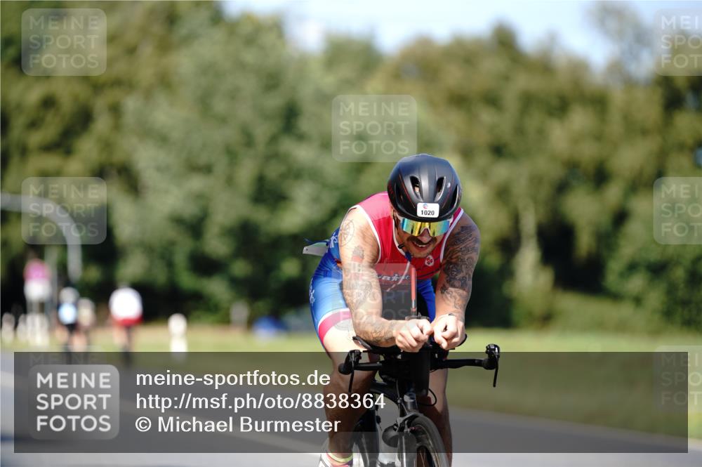 07.09.2025 - 19. Norderstedt Triathlon Michael Burmester http://msf.ph/oto/8838364 07.09.2025 14:29:38 Radfahren 1020, 1038 meine-sportfotos.de