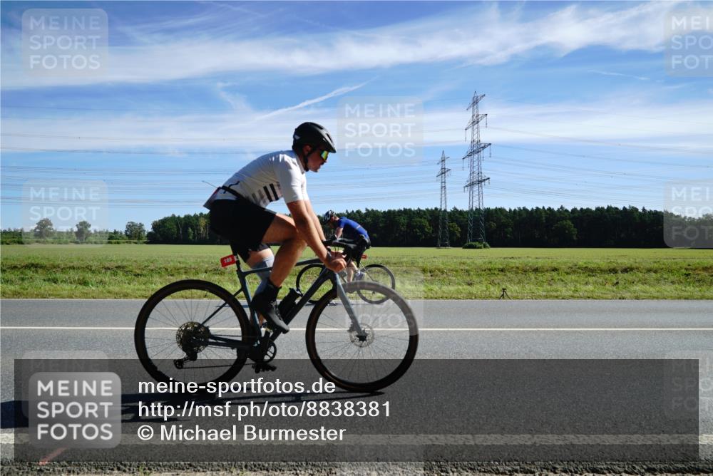 07.09.2025 - 19. Norderstedt Triathlon Michael Burmester http://msf.ph/oto/8838381 07.09.2025 12:06:15 Radfahren 189, 1233, 1272 meine-sportfotos.de