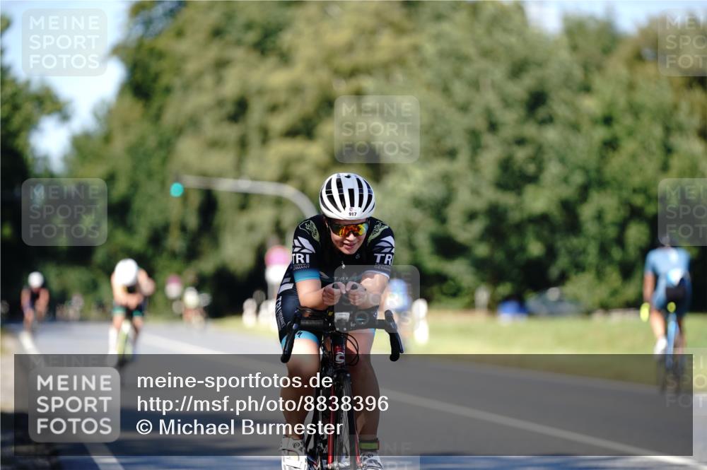 07.09.2025 - 19. Norderstedt Triathlon Michael Burmester http://msf.ph/oto/8838396 07.09.2025 14:29:58 Radfahren 388, 917, 1421 meine-sportfotos.de