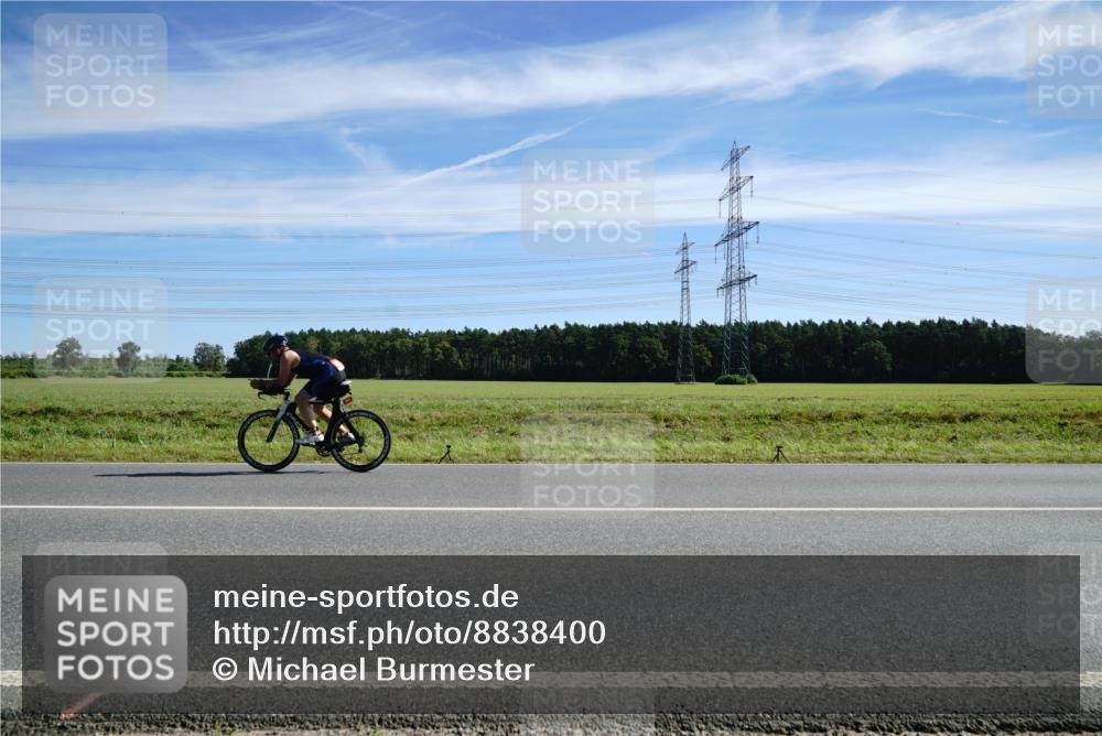 07.09.2025 - 19. Norderstedt Triathlon Michael Burmester http://msf.ph/oto/8838400 07.09.2025 12:06:23 Radfahren 244, 719 meine-sportfotos.de