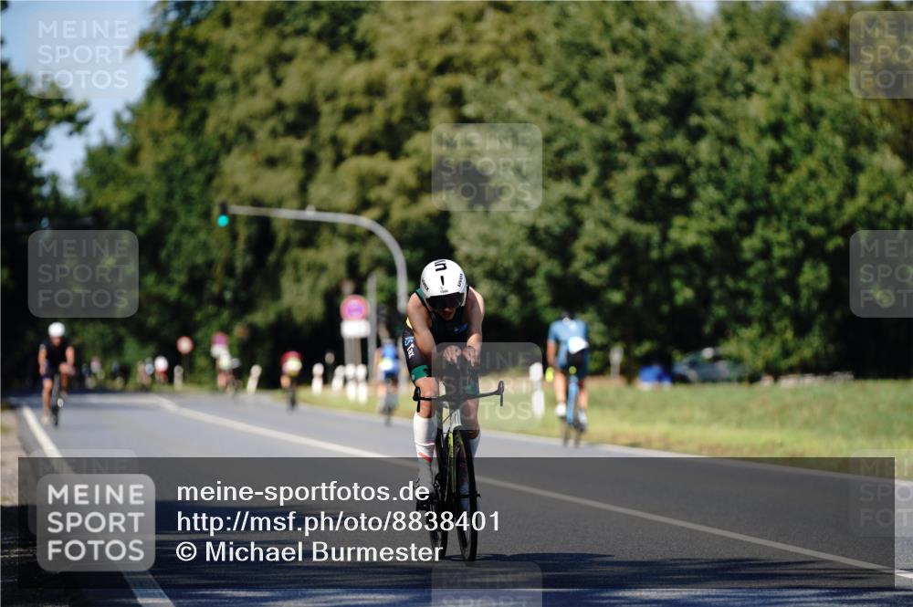 07.09.2025 - 19. Norderstedt Triathlon Michael Burmester http://msf.ph/oto/8838401 07.09.2025 14:30:00 Radfahren 917, 1421, 1506 meine-sportfotos.de
