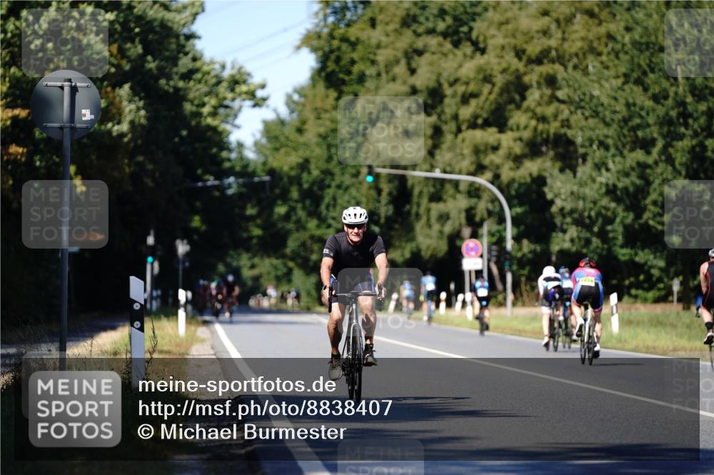 07.09.2025 - 19. Norderstedt Triathlon Michael Burmester http://msf.ph/oto/8838407 07.09.2025 14:30:07 Radfahren 400 meine-sportfotos.de