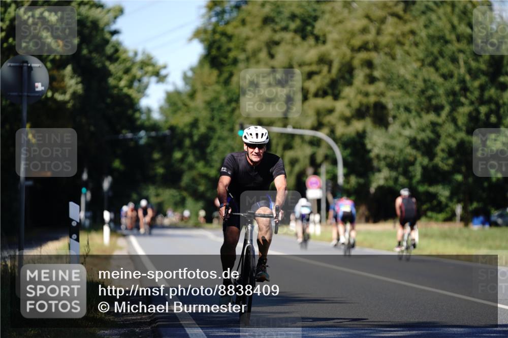 07.09.2025 - 19. Norderstedt Triathlon Michael Burmester http://msf.ph/oto/8838409 07.09.2025 14:30:08 Radfahren 400 meine-sportfotos.de