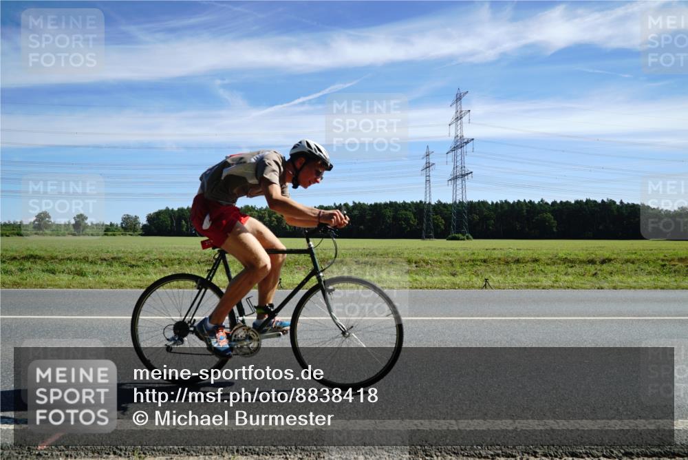 07.09.2025 - 19. Norderstedt Triathlon Michael Burmester http://msf.ph/oto/8838418 07.09.2025 12:06:29 Radfahren 139, 701 meine-sportfotos.de