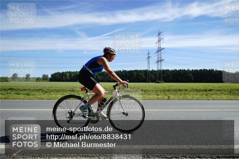 07.09.2025 - 19. Norderstedt Triathlon Michael Burmester http://msf.ph/oto/8838431 07.09.2025 12:06:35 Radfahren 1243 meine-sportfotos.de