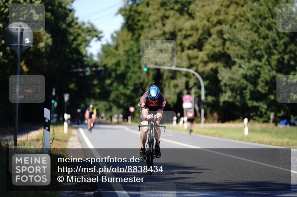 07.09.2025 - 19. Norderstedt Triathlon Michael Burmester http://msf.ph/oto/8838434 07.09.2025 14:30:30 Radfahren 959 meine-sportfotos.de