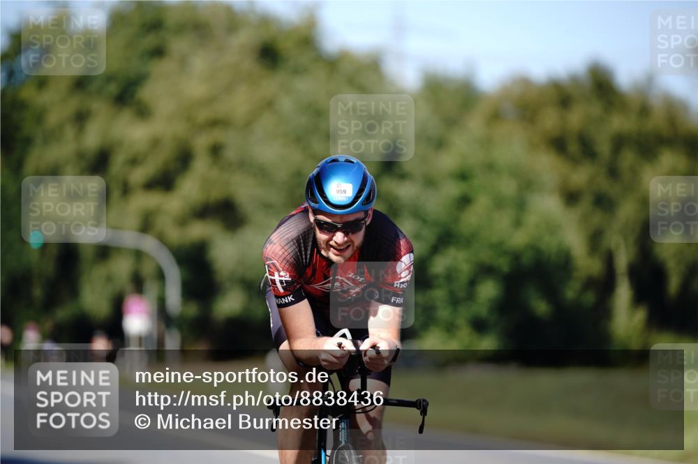 07.09.2025 - 19. Norderstedt Triathlon Michael Burmester http://msf.ph/oto/8838436 07.09.2025 14:30:31 Radfahren 959 meine-sportfotos.de