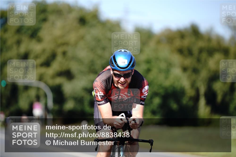 07.09.2025 - 19. Norderstedt Triathlon Michael Burmester http://msf.ph/oto/8838438 07.09.2025 14:30:31 Radfahren 959 meine-sportfotos.de
