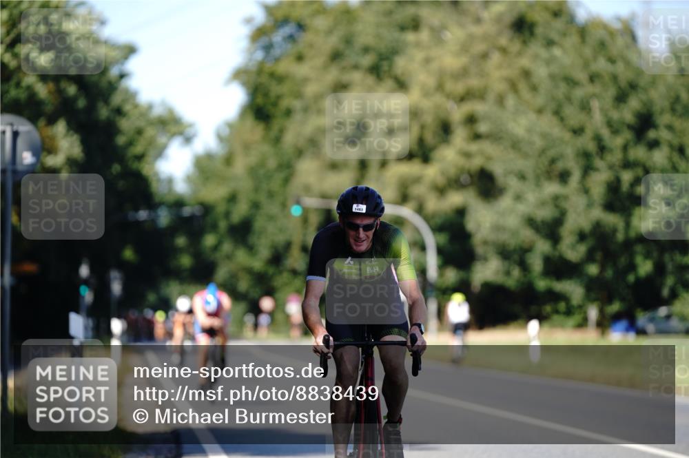 07.09.2025 - 19. Norderstedt Triathlon Michael Burmester http://msf.ph/oto/8838439 07.09.2025 14:30:38 Radfahren 1483 meine-sportfotos.de