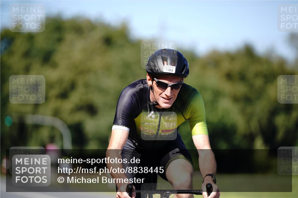 07.09.2025 - 19. Norderstedt Triathlon Michael Burmester http://msf.ph/oto/8838445 07.09.2025 14:30:39 Radfahren 1022, 1483 meine-sportfotos.de