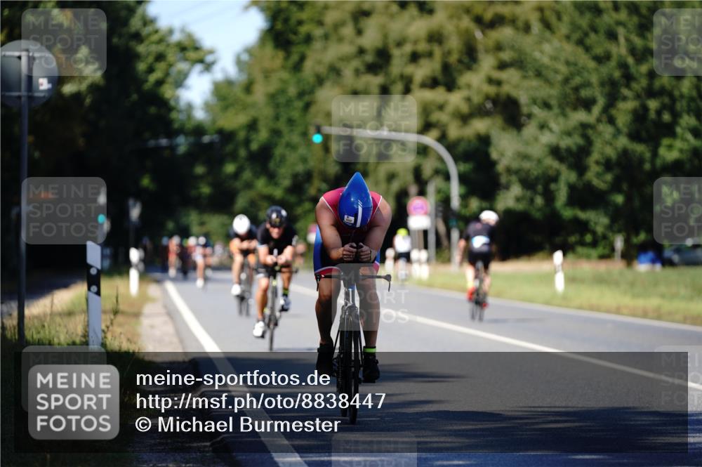 07.09.2025 - 19. Norderstedt Triathlon Michael Burmester http://msf.ph/oto/8838447 07.09.2025 14:30:41 Radfahren 989, 1022, 1483 meine-sportfotos.de