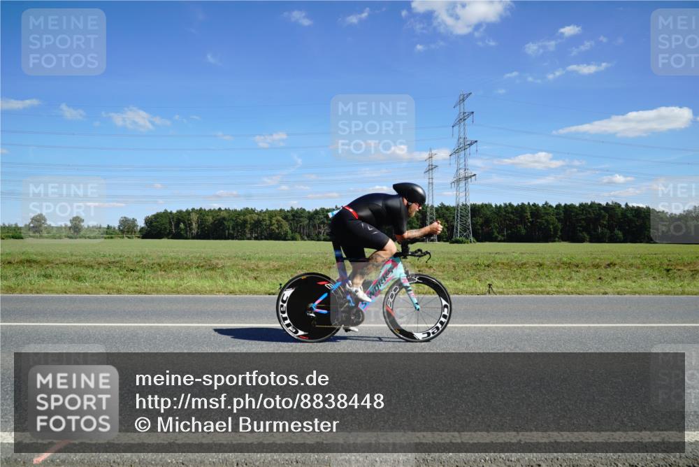 07.09.2025 - 19. Norderstedt Triathlon Michael Burmester http://msf.ph/oto/8838448 07.09.2025 14:16:23 Radfahren 391, 1042, 1408, 1459 meine-sportfotos.de