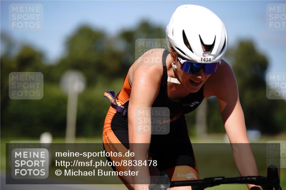 07.09.2025 - 19. Norderstedt Triathlon Michael Burmester http://msf.ph/oto/8838478 07.09.2025 14:30:57 Radfahren 452, 896, 976, 984, 1434 meine-sportfotos.de