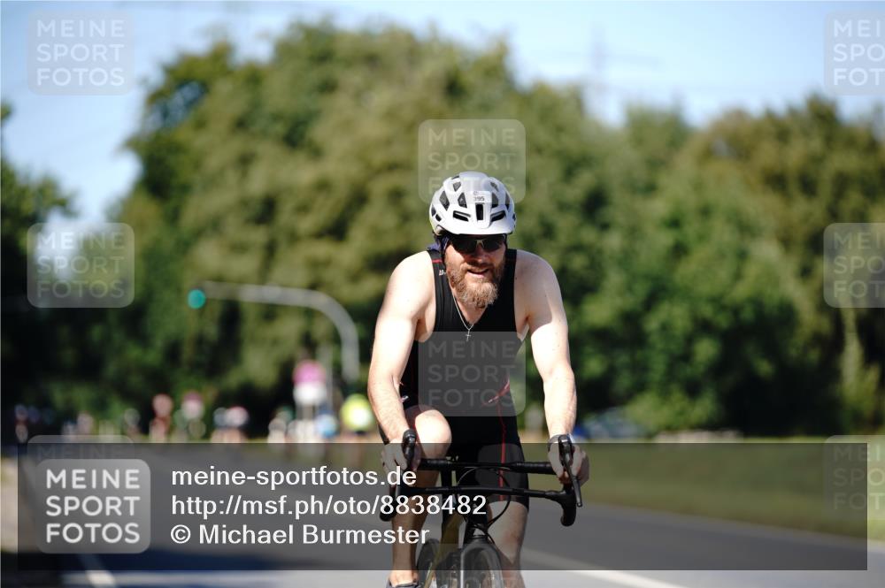 07.09.2025 - 19. Norderstedt Triathlon Michael Burmester http://msf.ph/oto/8838482 07.09.2025 14:31:01 Radfahren 395 meine-sportfotos.de