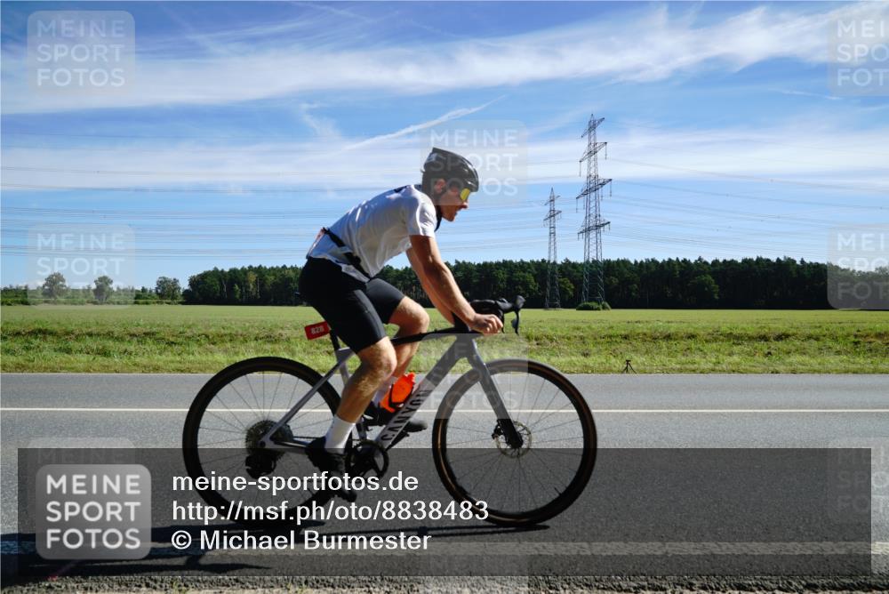 07.09.2025 - 19. Norderstedt Triathlon Michael Burmester http://msf.ph/oto/8838483 07.09.2025 12:07:12 Radfahren 164, 176, 709, 778, 828 meine-sportfotos.de