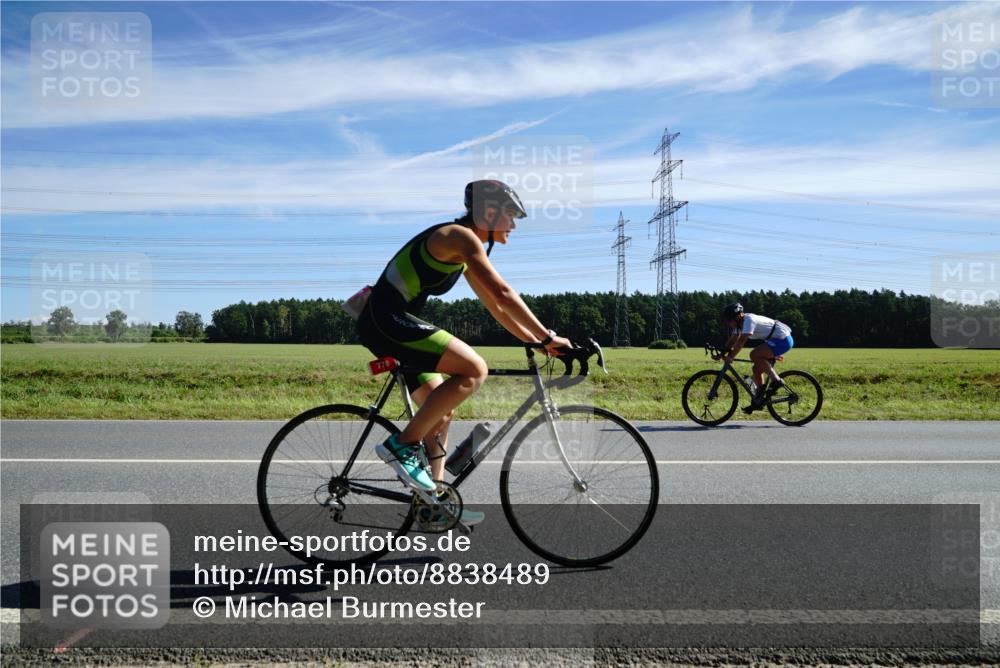 07.09.2025 - 19. Norderstedt Triathlon Michael Burmester http://msf.ph/oto/8838489 07.09.2025 12:07:13 Radfahren 164, 176, 709, 778, 828 meine-sportfotos.de