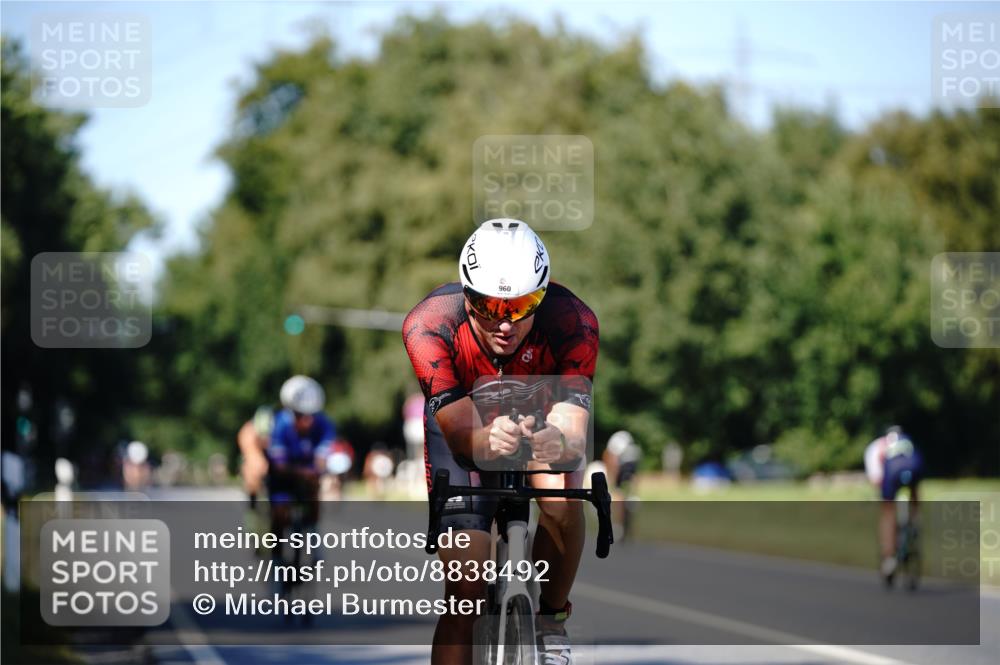 07.09.2025 - 19. Norderstedt Triathlon Michael Burmester http://msf.ph/oto/8838492 07.09.2025 14:31:17 Radfahren 960, 1010, 1016, 1447, 1457, 1496 meine-sportfotos.de