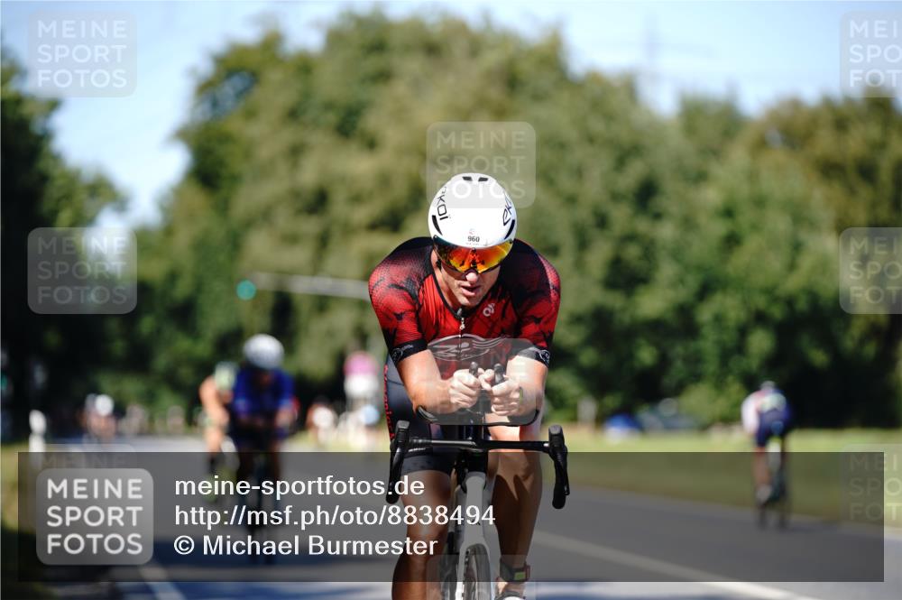07.09.2025 - 19. Norderstedt Triathlon Michael Burmester http://msf.ph/oto/8838494 07.09.2025 14:31:17 Radfahren 960, 1010, 1016, 1447, 1457, 1496 meine-sportfotos.de