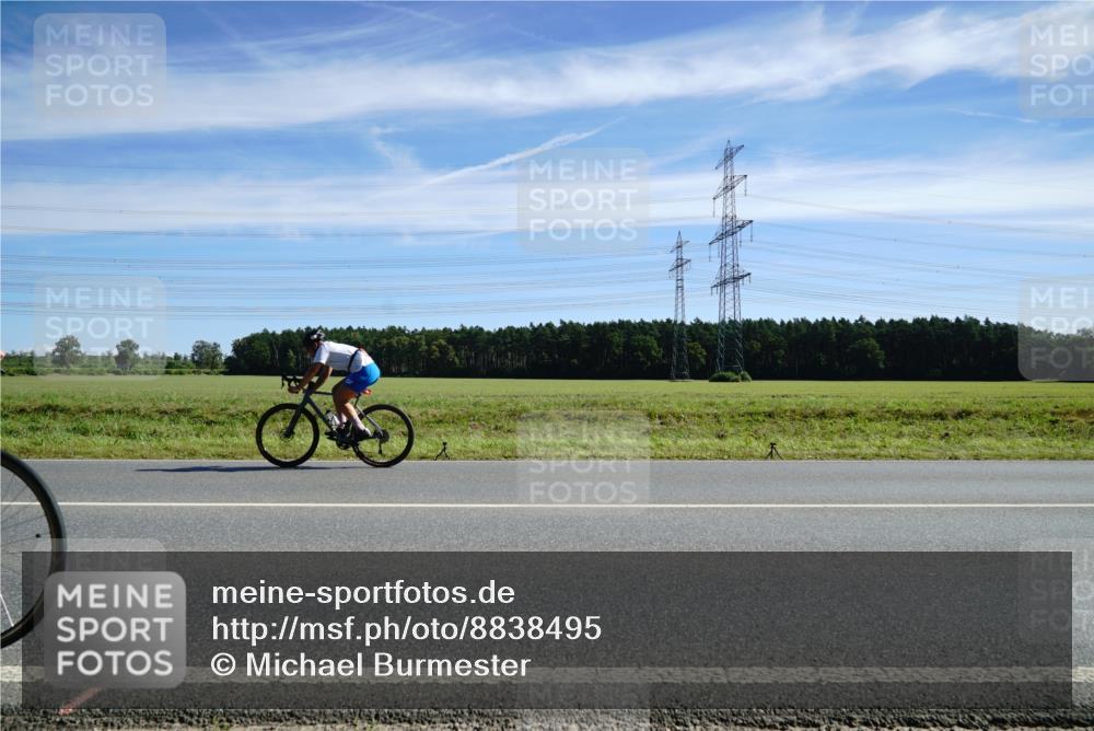 07.09.2025 - 19. Norderstedt Triathlon Michael Burmester http://msf.ph/oto/8838495 07.09.2025 12:07:14 Radfahren 164, 176, 709, 778, 828 meine-sportfotos.de