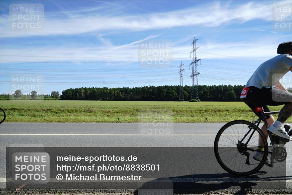 07.09.2025 - 19. Norderstedt Triathlon Michael Burmester http://msf.ph/oto/8838501 07.09.2025 12:07:14 Radfahren 164, 176, 709, 778, 828 meine-sportfotos.de