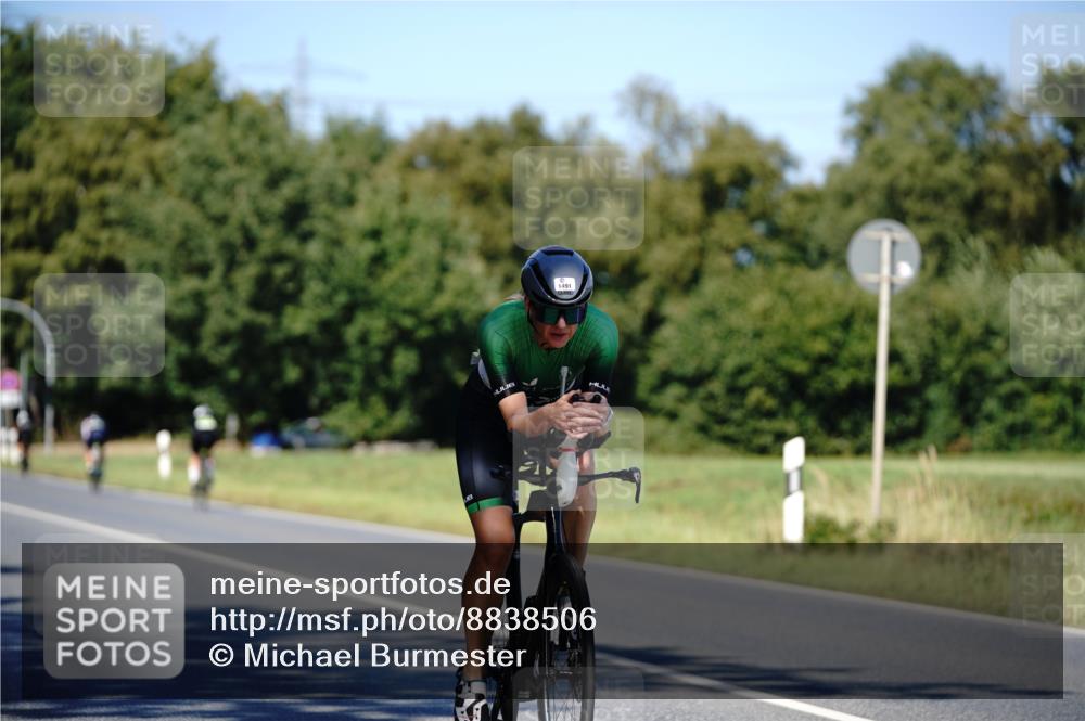 07.09.2025 - 19. Norderstedt Triathlon Michael Burmester http://msf.ph/oto/8838506 07.09.2025 14:31:21 Radfahren 1447, 1457, 1491, 1496 meine-sportfotos.de