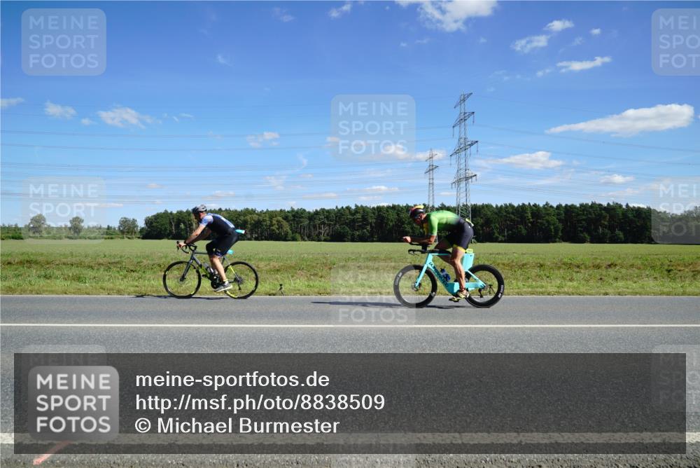 07.09.2025 - 19. Norderstedt Triathlon Michael Burmester http://msf.ph/oto/8838509 07.09.2025 14:16:45 Radfahren  meine-sportfotos.de
