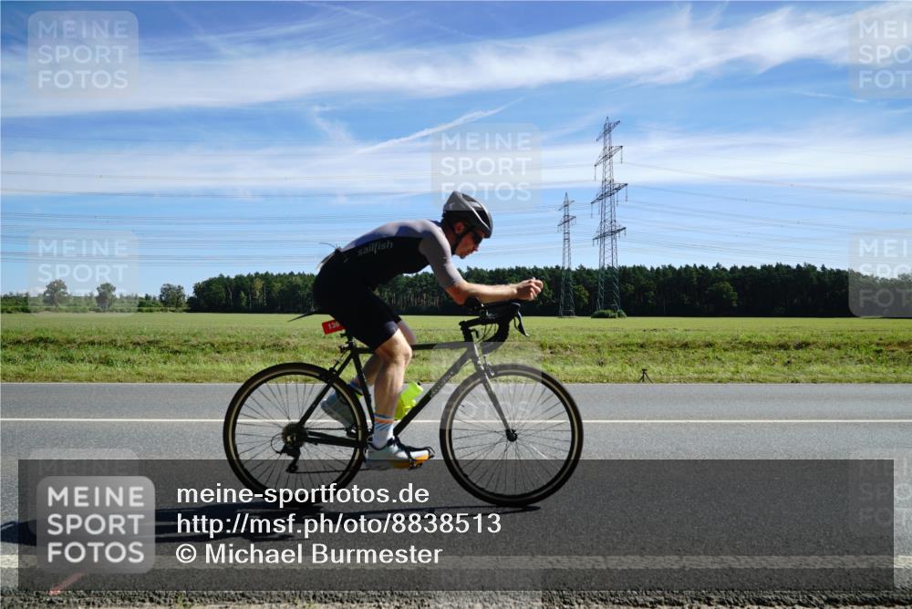 07.09.2025 - 19. Norderstedt Triathlon Michael Burmester http://msf.ph/oto/8838513 07.09.2025 12:07:19 Radfahren 136 meine-sportfotos.de