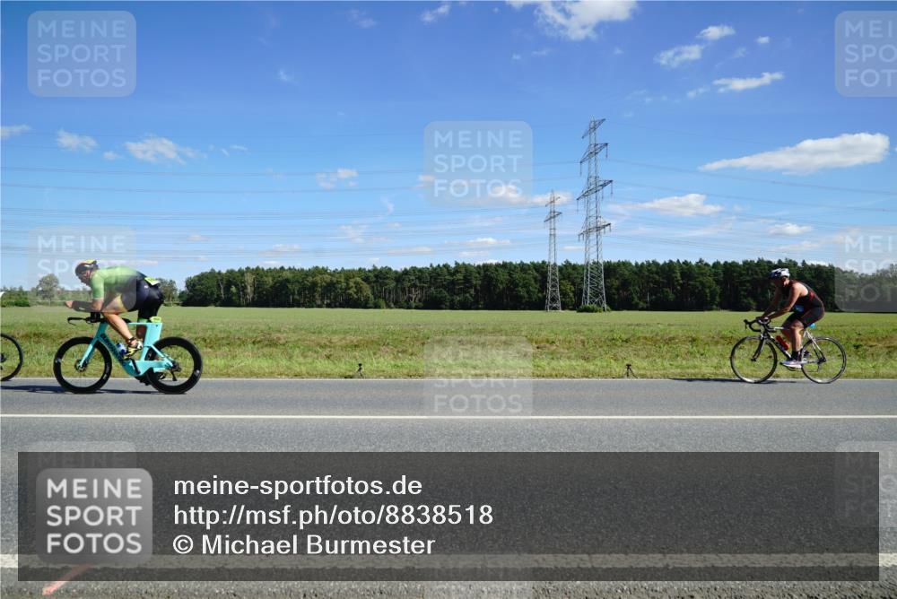 07.09.2025 - 19. Norderstedt Triathlon Michael Burmester http://msf.ph/oto/8838518 07.09.2025 14:16:46 Radfahren  meine-sportfotos.de