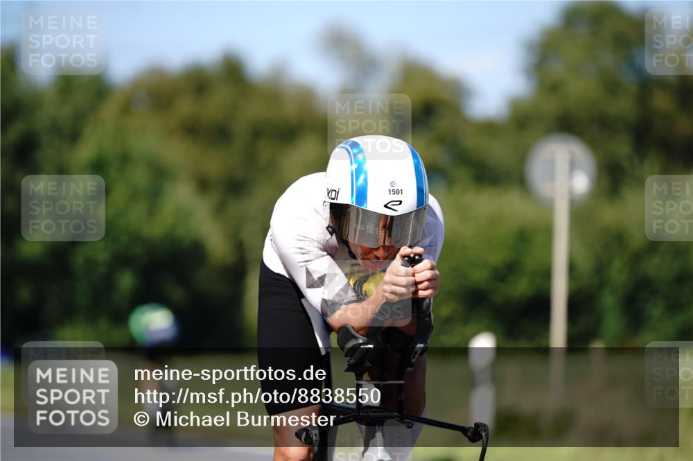 07.09.2025 - 19. Norderstedt Triathlon Michael Burmester http://msf.ph/oto/8838550 07.09.2025 14:32:14 Radfahren 1501 meine-sportfotos.de