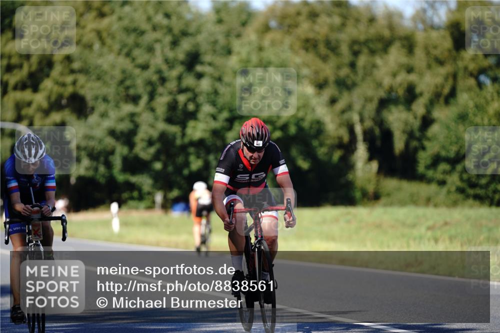 07.09.2025 - 19. Norderstedt Triathlon Michael Burmester http://msf.ph/oto/8838561 07.09.2025 14:32:23 Radfahren 473, 479, 987 meine-sportfotos.de